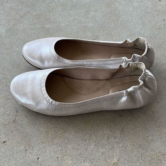 L.L. Bean Leather Metallic Flats Women’s Size 9.5 - Picture 2 of 7